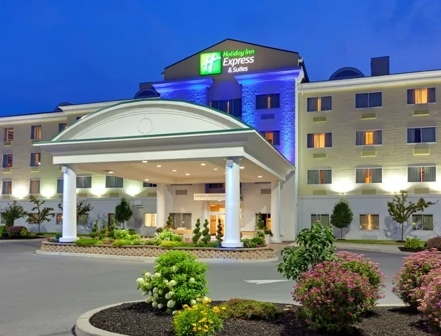 Holiday Inn Express Hotel & Suites Watertown-Thousand Island by IHG hotel detail image 1