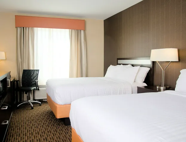 Holiday Inn Express Hotel & Suites Watertown-Thousand Island by IHG hotel detail image 4