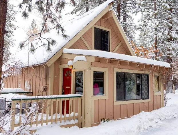 Sleepy Forest Cottages hotel detail image 3