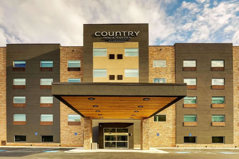 Country Inn & Suites by Radisson, Cumming near Northside Hospital Forsyth hotel hero
