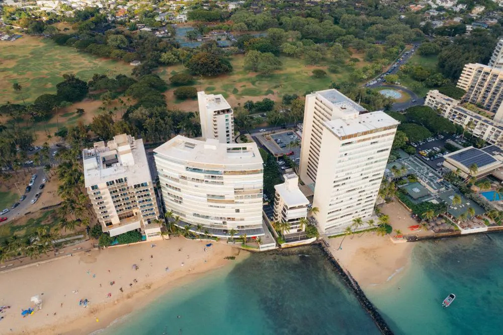 Lotus Honolulu at Diamond Head hotel hero