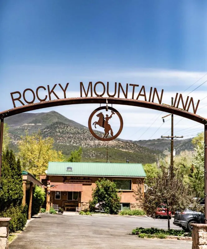 Rocky Mountain Inn hotel hero