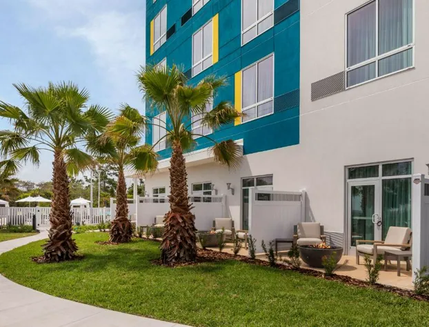 Courtyard by Marriott Titusville Kennedy Space Center hotel detail image 2