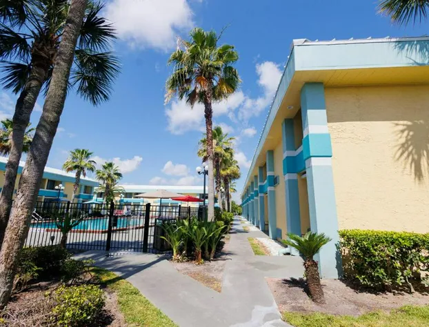 Garnet Inn & Suites, Orlando hotel detail image 3