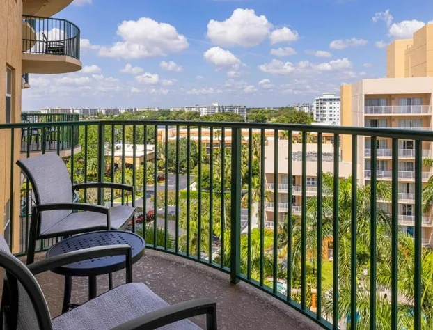 Club Wyndham Palm-Aire hotel detail image 2