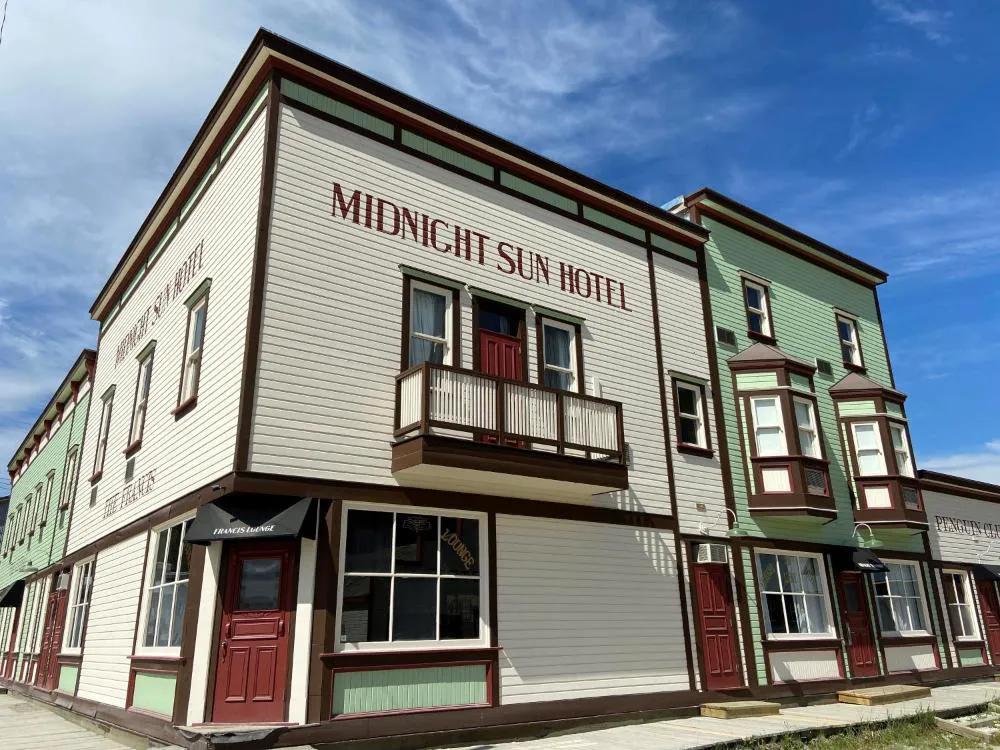 Midnight Sun, a Coast Hotel hotel hero