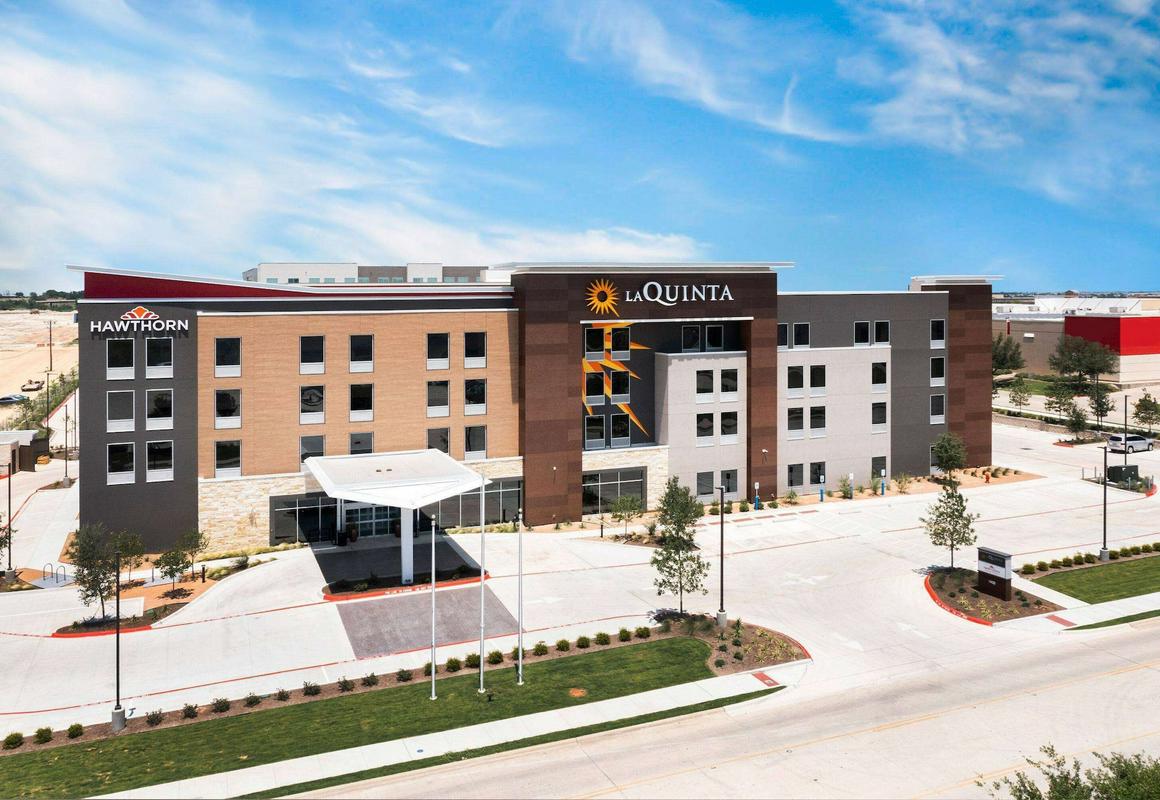 La Quinta Inn & Suites By Wyndham Pflugerville hotel hero