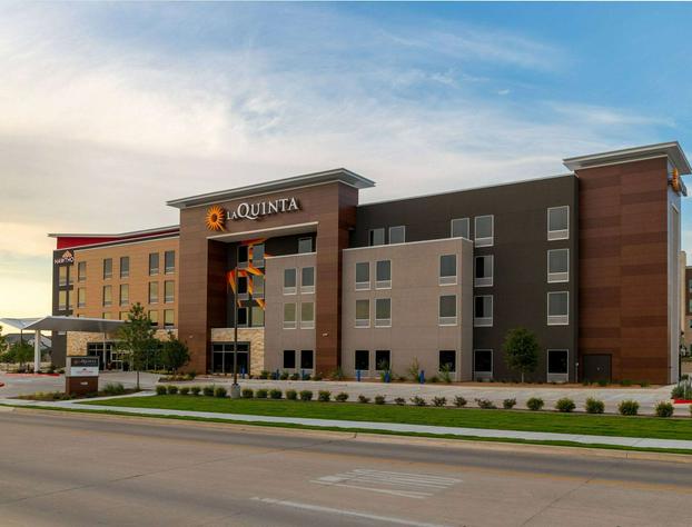 La Quinta Inn & Suites By Wyndham Pflugerville hotel detail image 2