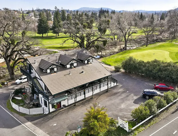 The 10th Green Inn hotel detail image 2