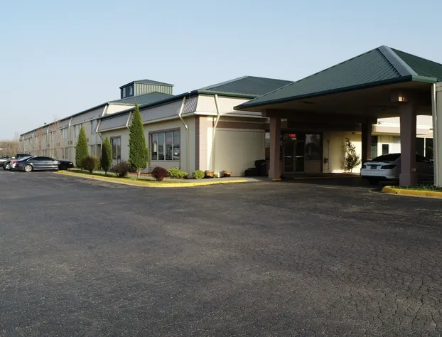 USA Inn Junction City Near Fort Riley hotel detail image 1