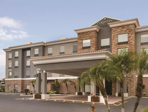 Country Inn & Suites by Radisson, RJ Stadium - Tampa Airport East hotel detail image 1