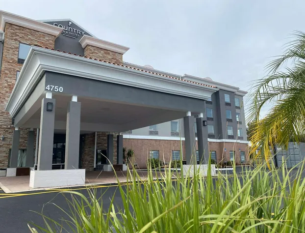 Country Inn & Suites by Radisson, RJ Stadium - Tampa Airport East hotel detail image 2