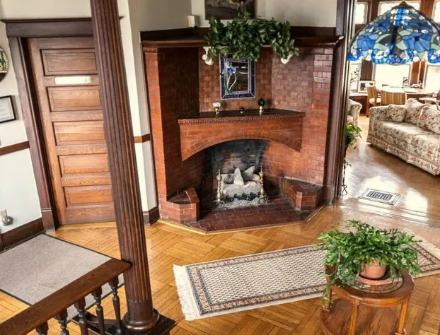 Friendly City Inn Bed & Breakfast hotel detail image 1