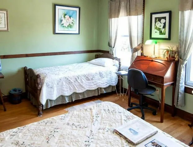 Friendly City Inn Bed & Breakfast hotel detail image 3