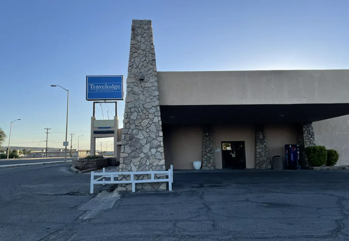 Travelodge By Wyndham Farmington Hwy 64 hotel hero