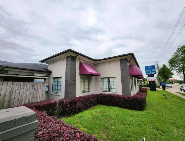 Express Inn Hobby hotel detail image 1