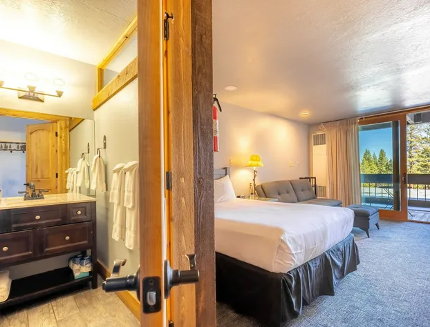 Lofted Retreat in The Village by RedAwning hotel detail image 3