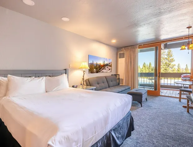 Lofted Retreat in The Village by RedAwning hotel detail image 4