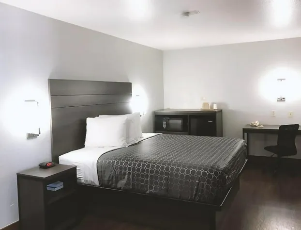 Americas Best Value Inn & Suites Near Frost Bank Center hotel detail image 2