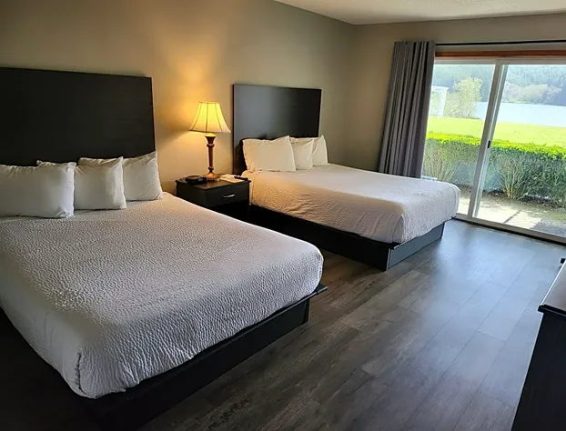 Lakeshore Lodge hotel detail image 4