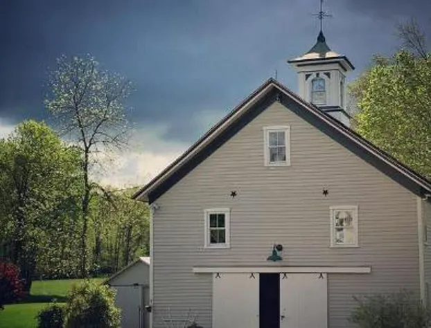 Raritan Inn hotel detail image 1