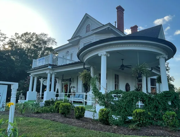 Nine Columns hotel detail image 1