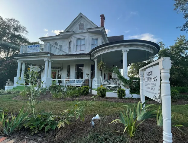 Nine Columns hotel detail image 2