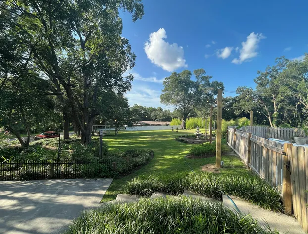 Nine Columns hotel detail image 4