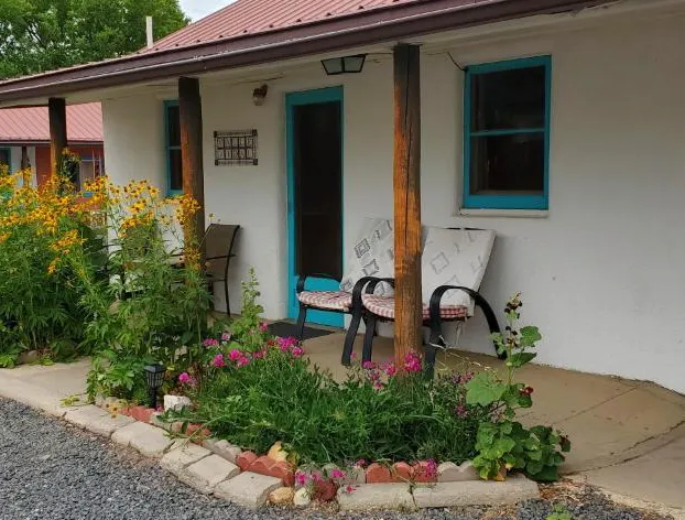 Hikers Cimarron Inn & RV Park LLC hotel detail image 1