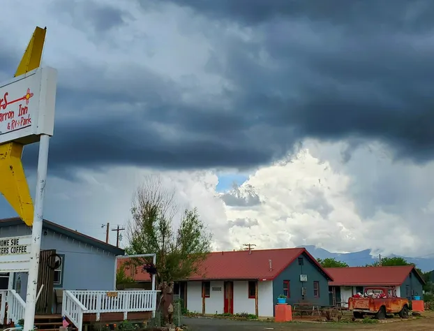 Hikers Cimarron Inn & RV Park hotel detail image 1