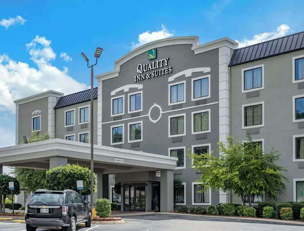 Quality Inn & Suites Chattanooga West near Lookout Mountain hotel detail image 1