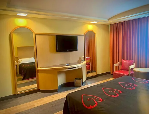 Hot Plaza del Rey | Love Hotel | Solo Adultos hotel detail image 3