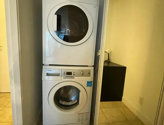 The Bay Suites - Entertainment Dist hotel detail image 2