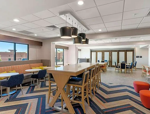 Hampton Inn Colorado Springs Northeast hotel detail image 3