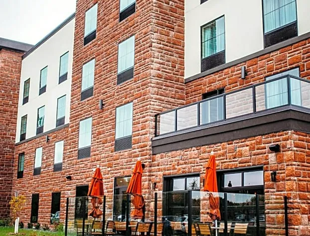 Cobblestone Hotel & Suites - International Falls hotel detail image 1