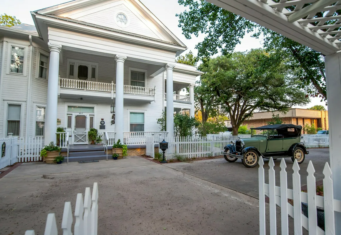 Oaklea Mansion Bed and Breakfast hotel hero