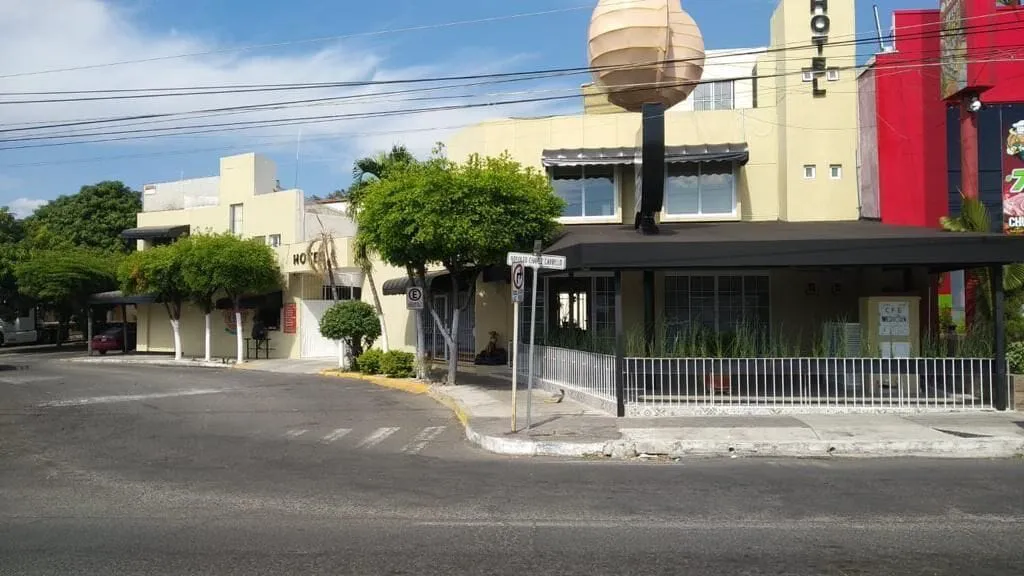 Hotel Caracoles Colima hotel hero