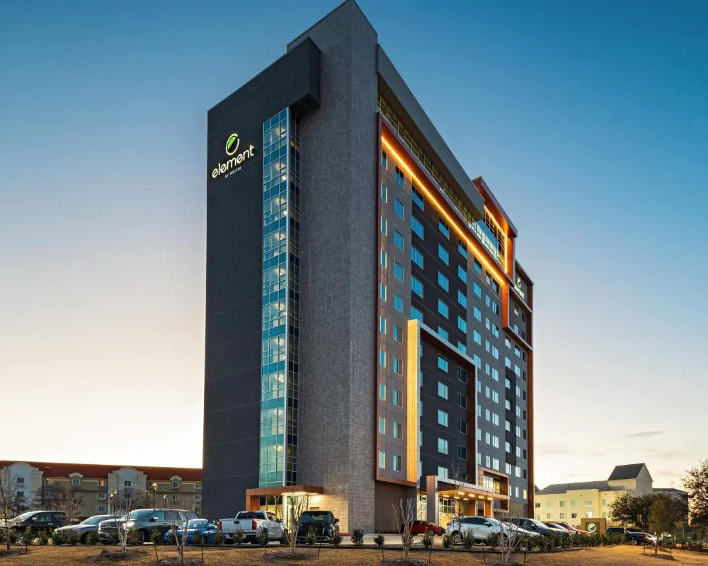 Element Dallas Las Colinas hotel hero