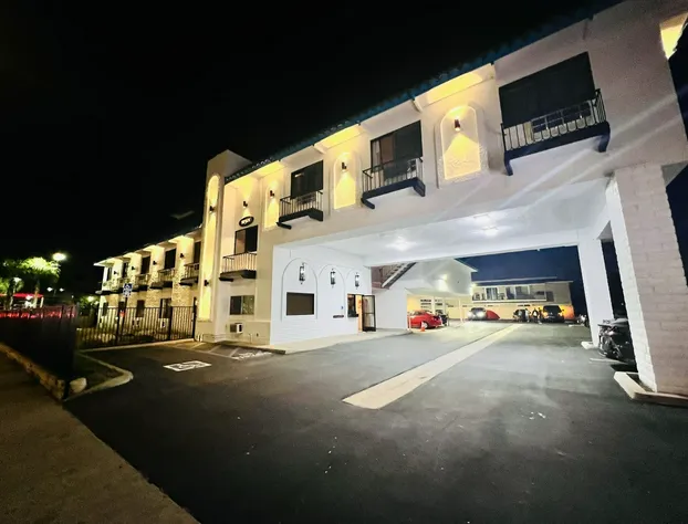 Casa Playa Inn & Suites Stanton Anaheim Area hotel detail image 1