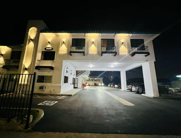 Casa Playa Inn & Suites Stanton Anaheim Area hotel detail image 2