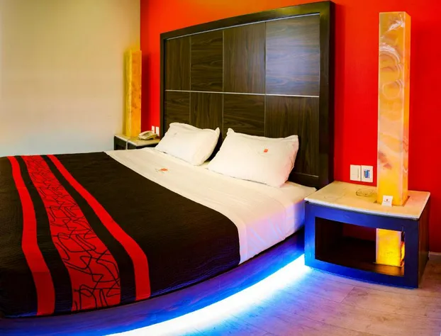 Plutarco Suites hotel detail image 4