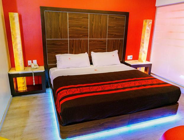 Plutarco Suites hotel detail image 2