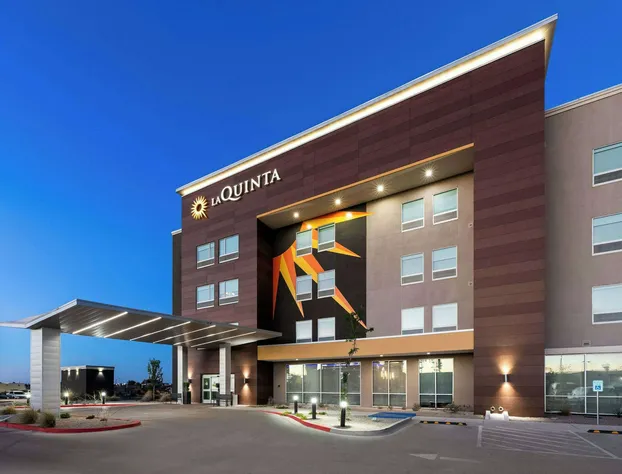 La Quinta Inn & Suites by Wyndham El Paso East Loop-375 hotel detail image 3