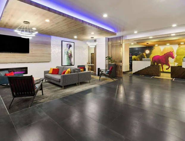 La Quinta Inn & Suites by Wyndham El Paso East Loop-375 hotel detail image 4