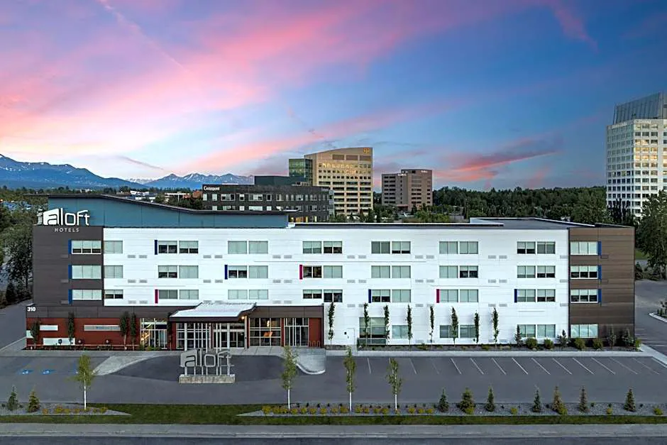 Aloft Anchorage hotel hero