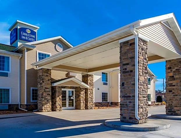 Cobblestone Inn & Suites-Fremont hotel detail image 2