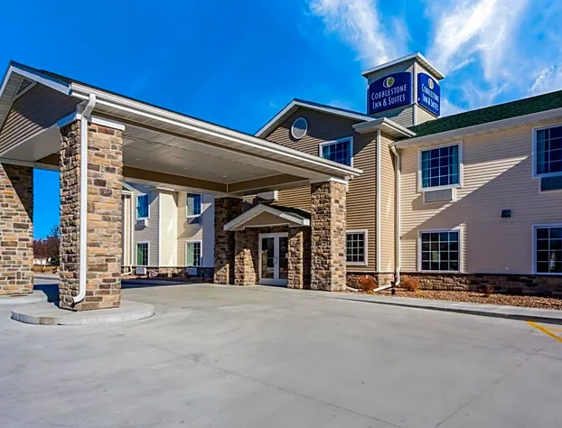 Cobblestone Inn & Suites-Fremont hotel detail image 3