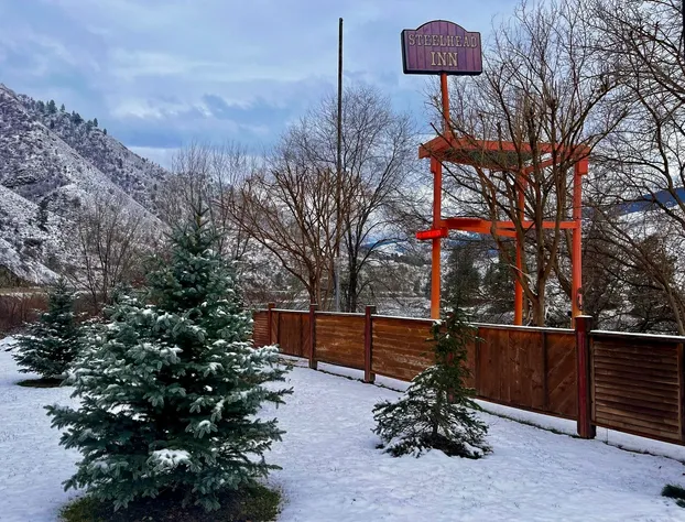 Steelhead Lodge hotel detail image 2