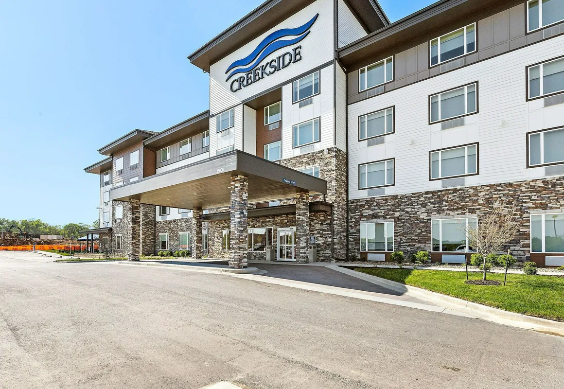 Holiday Inn Express Kansas City North – Parkville by IHG hotel hero