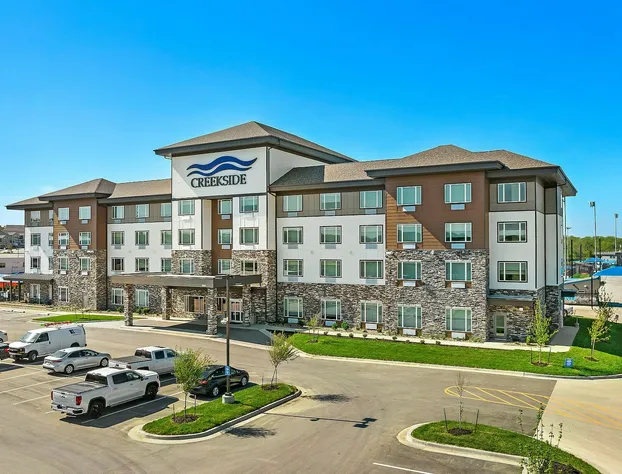 Holiday Inn Express Kansas City North – Parkville by IHG hotel detail image 1